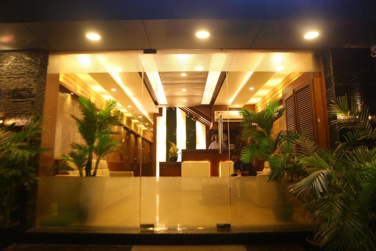 Horizon Inn Madras Buitenkant foto