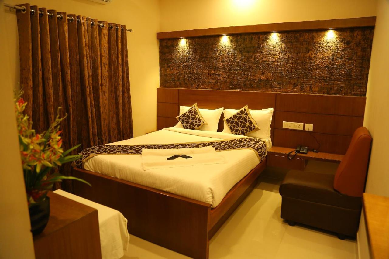 Horizon Inn Madras Buitenkant foto