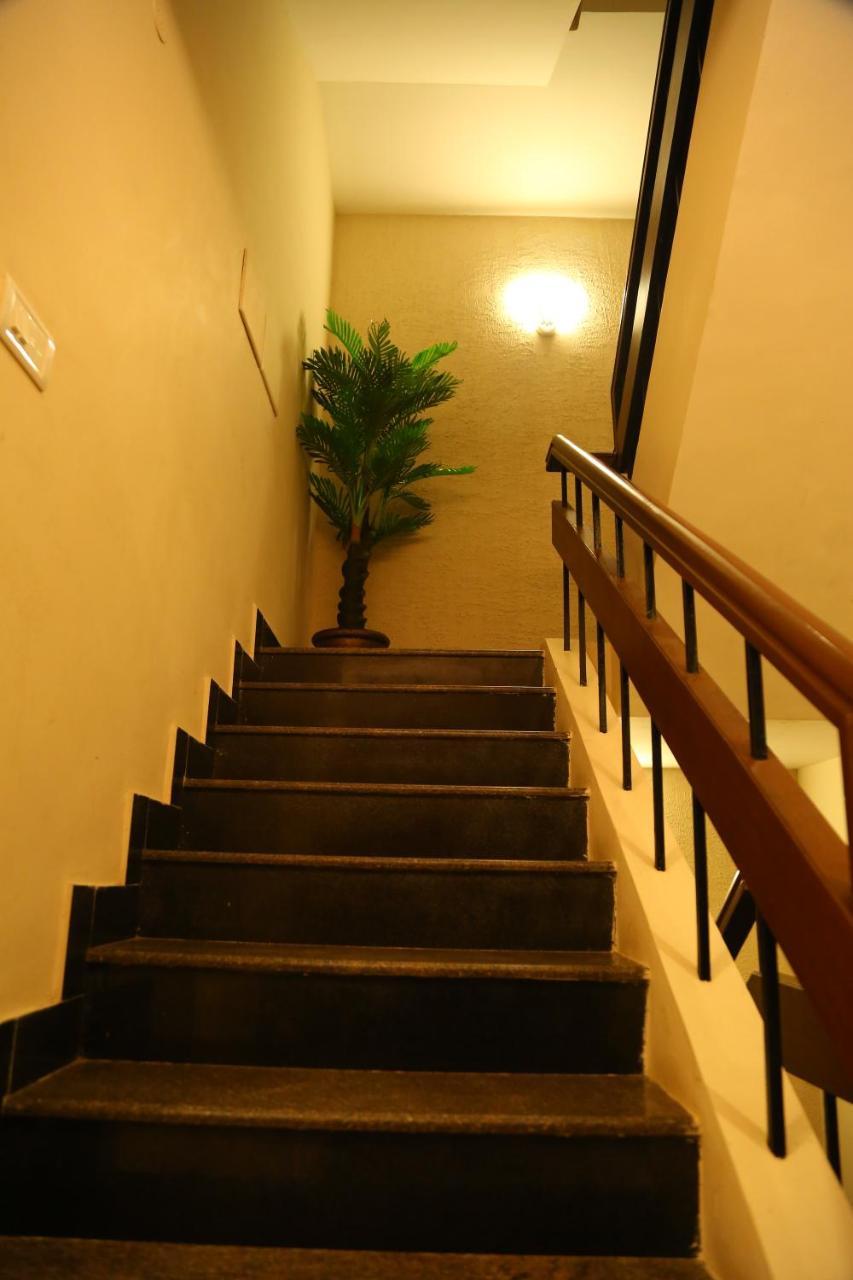 Horizon Inn Madras Buitenkant foto
