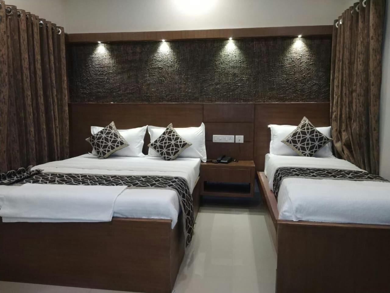 Horizon Inn Madras Buitenkant foto