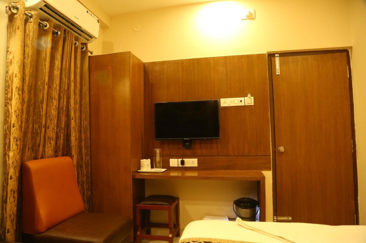 Horizon Inn Madras Buitenkant foto