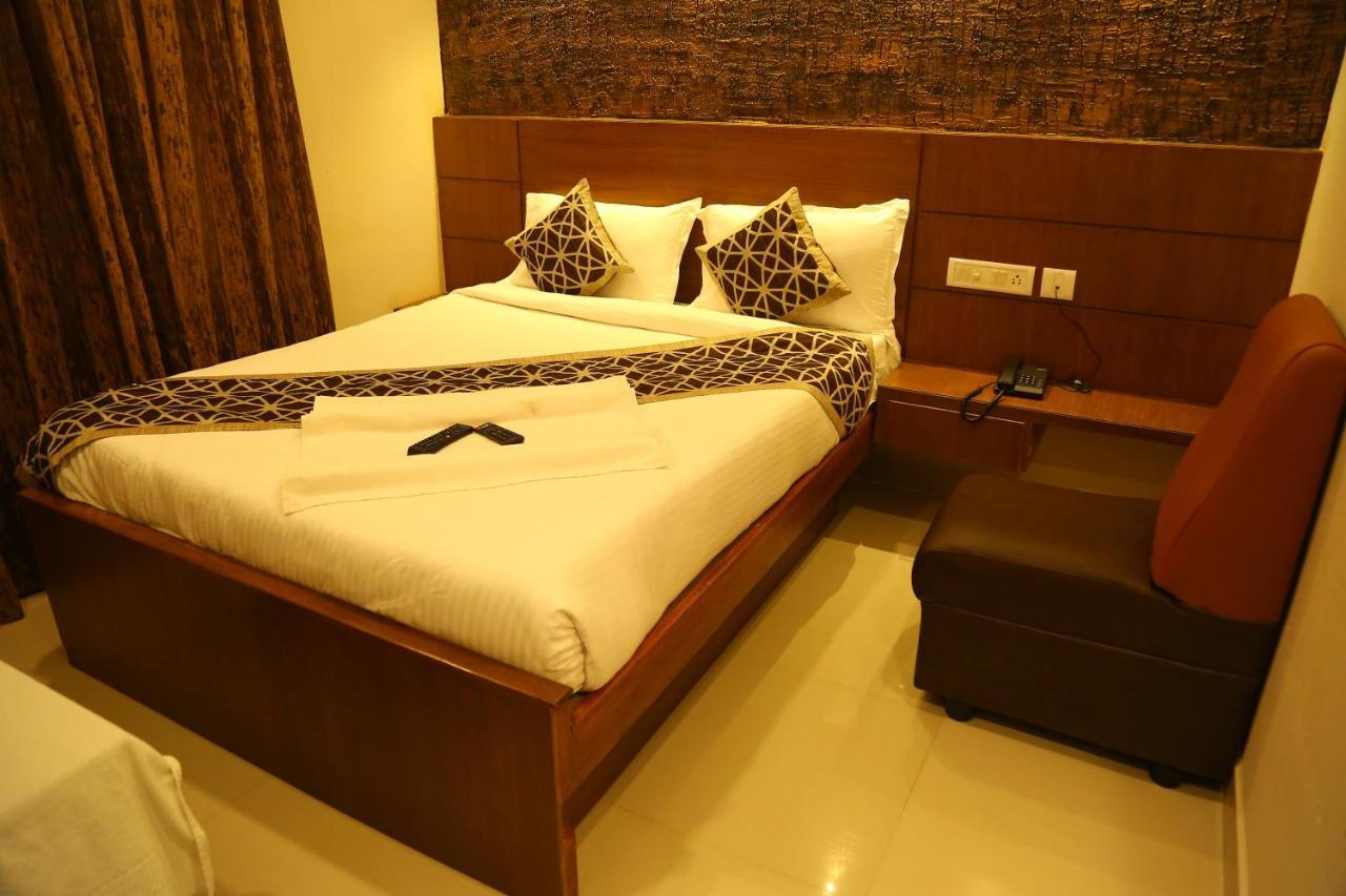 Horizon Inn Madras Buitenkant foto